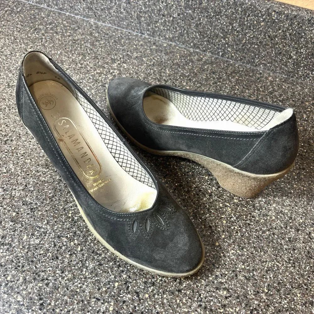 Salamander Womens Size UK 6.5 US 8.5 Gray Suede Pump Comfort Wedge Heels Slip On